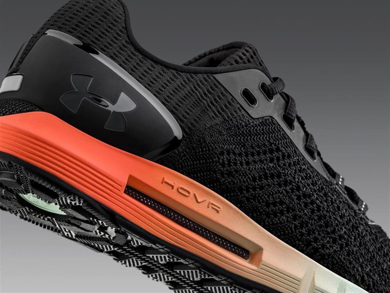 Under Armour se desploma tras decepcionar al mercado con sus cuentas trimestrales
