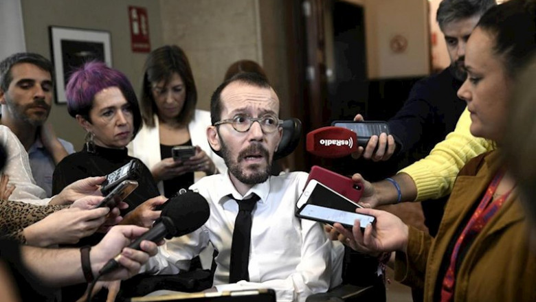 El portavoz de Unidas Podemos en el Congreso de los Diputados, Pablo Echenique, atiende a los medios de comunicación tras la junta de Portavoces del Congreso de los Diputados, en Madrid (España), a 11 de febrero de 2020. | Óscar Cañas - Europa Press ep el portavoz de unidas podemos en el congreso de los diputados pablo echenique atiende a los