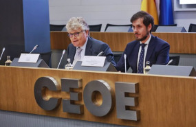 ep el presidente de tecniberia joan franco y el subdirector general de hidrocarburos y nuevos