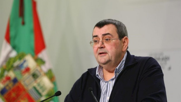 ep el responsable de relaciones institucionales del pnv koldo mediavilla en una rueda de prensa en