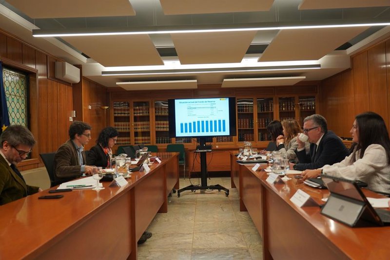 La hucha de la pensiones cerrará 2025 por encima de los 14.000 millones, máximos desde 2017