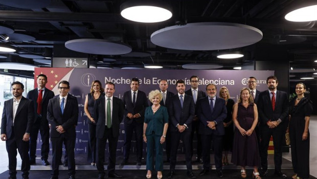 ep foto de familia durante la noche de la economia valenciana