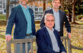 ep frank duff izquierda arriba rick gordon derecha arriba y richard struse centro sentado