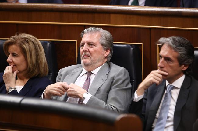 Íñigo Méndez de Vigo, Fátima Báñez e Íñigo de la Serna en el Congreso | EUROPA PRESS ep inigo mendezvigo fatima banez e inigola sernacongreso