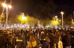 ep los acampados de plaza universitat trasladan su asamblea a sant jaume como protesta por el