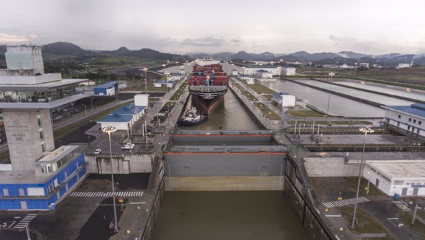 ep nuevo juego de esclusas del canal de panama