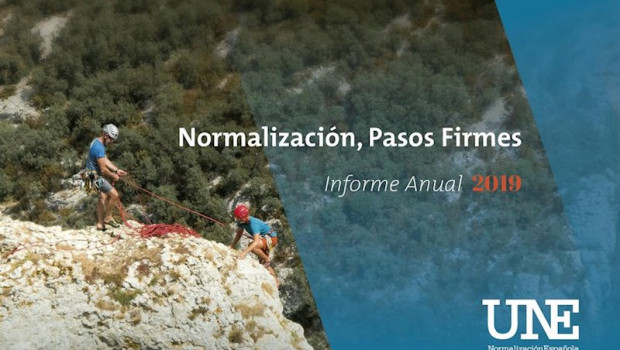ep portada de informe anual de 2019 de la asociacion espanola de normalizacion une
