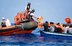 ep rescatemigrantesmediterraneoparte del aquarius