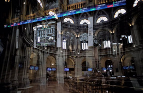 ep valores del ibex 35 en el palacio de la bolsa de madrid a 6 de septiembre de 2021 en madrid