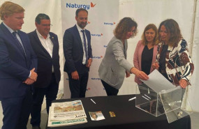 ep autoridades en la colocacion de la primera piedra de la fotovoltaica las jaras de naturgy