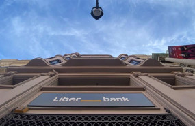 ep fachada de una oficina de liberbank en madrid