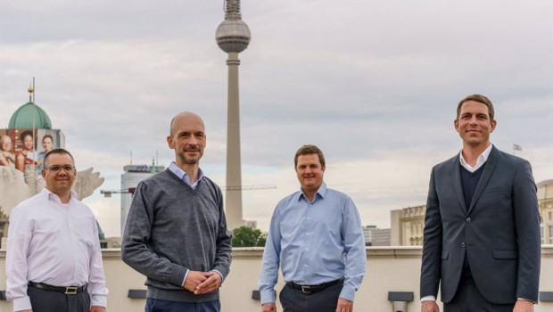 ep felix prmel henning ahlert jonas leismann junokai junto a mark maass majorel