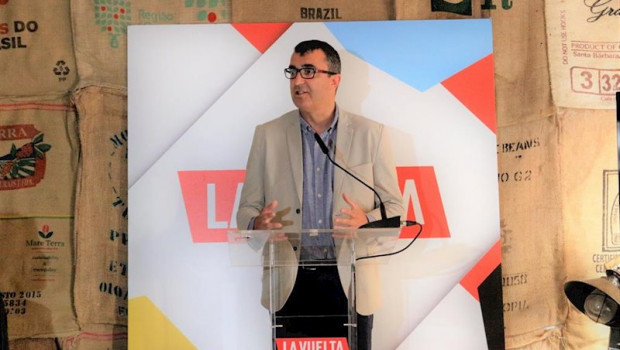 ep javier guillen en la presentacion de los maillots de la vuelta