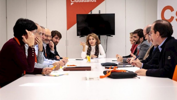 ep la portavoz de educacion de ciudadanos y diputada por alicante marta martin se reune en la sede