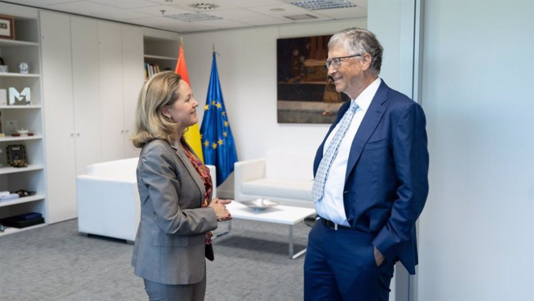 Nadia Calviño y Bill Gates | MINISTERIO DE ASUNTOS ECONÓMICOS ep la vicepresidenta primera del gobierno y ministra de asuntos economicos nadia calvino se reune