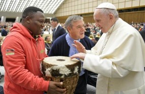 ep papa franciscouna audiencia generalaula pablo vi