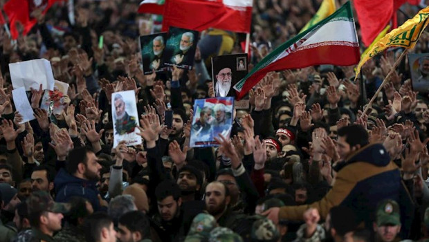 ep participantes en el funeral en teheran del general qasem soleimani jefe de la fuerza quds de la