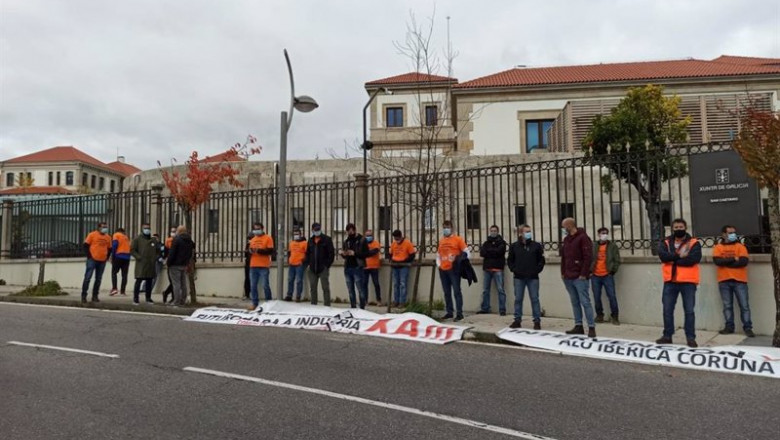 ep protesta de trabajadores de alu iberica ep protesta de trabajadores de alu iberica