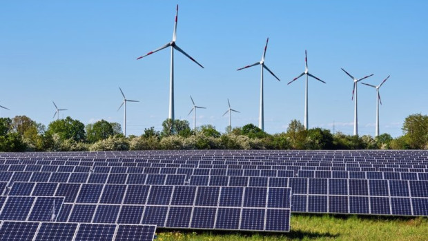 ep qualitas energy levanta 200 millones para su nueva estrategia de inversion en proyectos