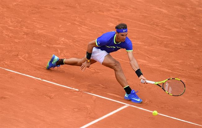 ep rafa nadal devuelvepelota