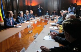 ep reunionestado policiaaenalas colasaeropuertobarcelona