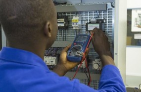 ep schneider electricjesuitas formaranelectricidad500 jovenesrdcongo