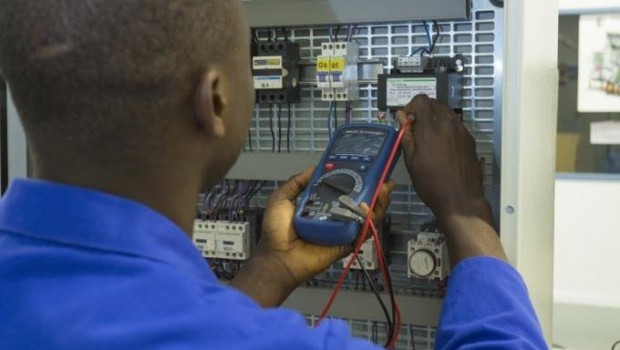 ep schneider electricjesuitas formaranelectricidad500 jovenesrdcongo