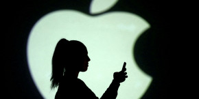 apple annonce suspendre la vente de ses produits en russie 