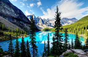 dest canada lake louise gettyimages 1002426346 universal within usage period 93611