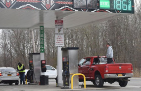 ep april 21 2020 - irving new york usa western new yorkers fill up their vehicles as well as