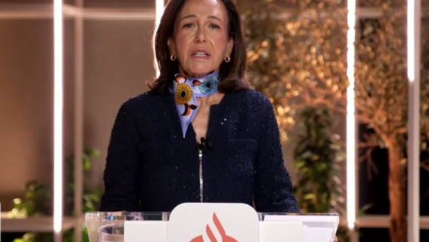 ep archivo   la presidenta de banco santander ana botin en la junta de accionistas de 2025 que se