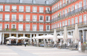 ep archivo   terrazas de bares en la plaza mayor de madrid