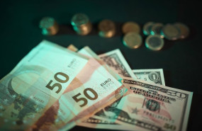 ep billetes y monedas a 3 de septiembre de 2025 en madrid espana ep billetes y monedas a 3 de septiembre de 2025 en madrid espana