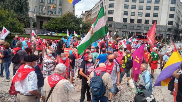 ep concentracion de protesta del movimiento de pensionistas de bizkaia por bilbao