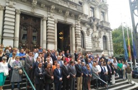 ep concentracionparlamento asturianorepulsaatentadobarcelona
