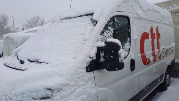 ep ctt express recupera su actividad de distribucion tras el fuerte temporal de nieve sufrido en