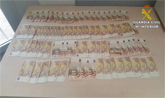 Dinero falso intervenido por los agentes | GC ep dinero falso intervenidolos agentes