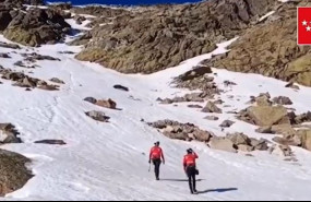 ep efectivos del gera acuden al risco de los claveles en la sierra de madrid donde ha fallecido un
