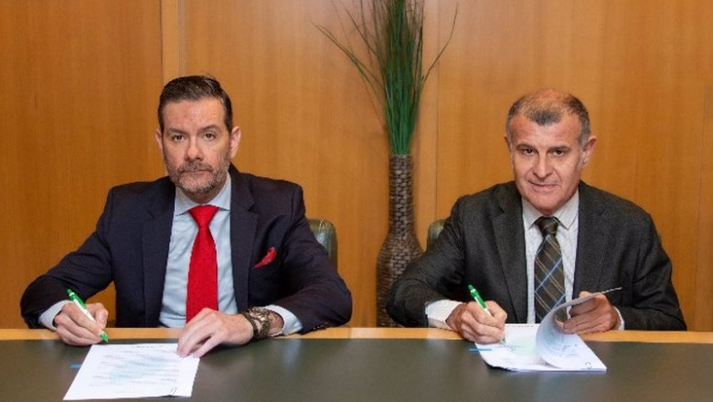 El CEO de Jumbo Tours, Ginés Martínez, y el director general Adjunto de Grupo Viajes El Corte Inglés, Miguel Ángel de la Mata. | VIAJES EL CORTE INGLÉS ep el ceo de jumbo tours gines martinez y el director general adjunto de grupo viajes el corte