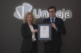 ep el director general de personas organizacion y legal de unicaja juan medina y la directora ep el director general de personas organizacion y legal de unicaja juan medina y la directora