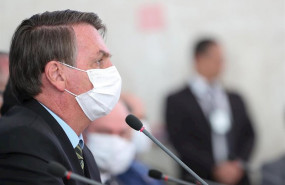 ep el presidente de brasil jair bolsonaro con mascarilla por el coronavirus
