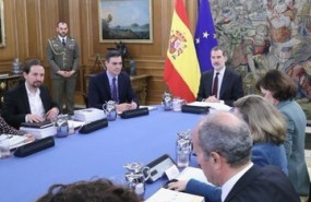 ep el rey preside el consejo de seguridad nacional en la imagen junto al presidente del gobierno