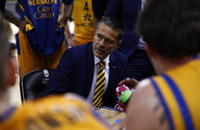 ep entrenador catalan pedro martinez durantepartidoherbalife gran canaria