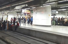 ep estudiantes cortanviasavela estacionsants durantehuelga 20171109142302