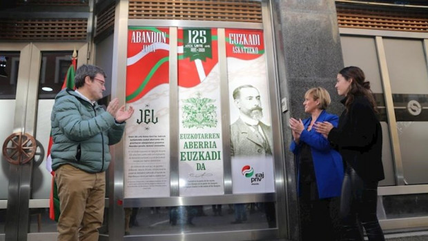 ep la presidenta del bbb del pnv itxaso atutxa y el alcalde de bilbao juan mari aburto en el acto de