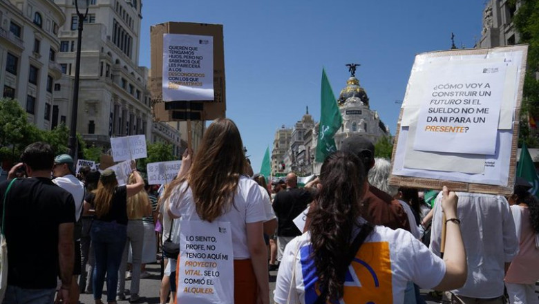 ep manifestacion por la vivienda en madrid espana