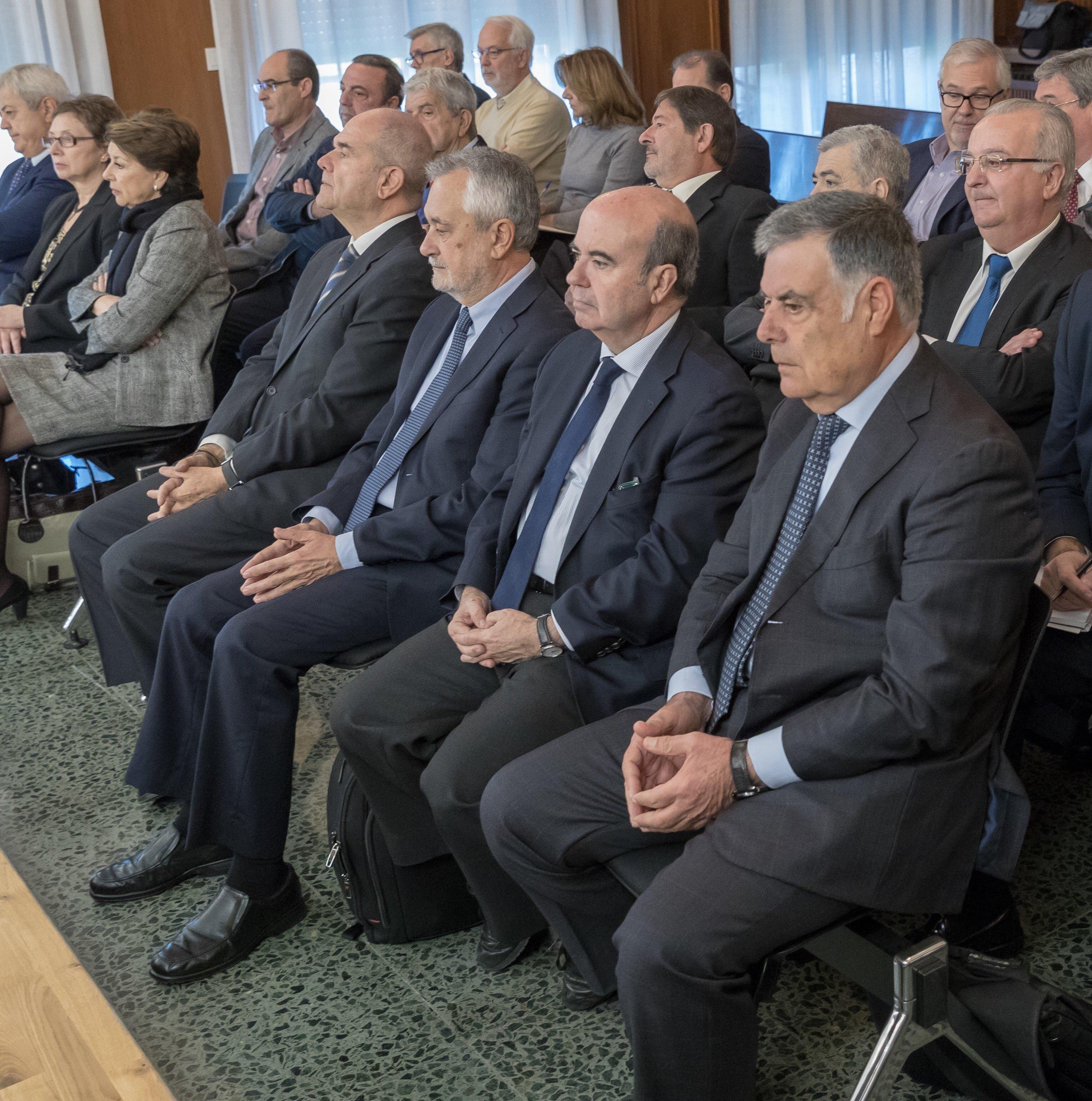 Manuel Chaves y José Antonio Griñán en el juicio por los ERE | POOL - Archivo ep manuel chavesjose antonio grinanjuiciolos ere 20180905155103