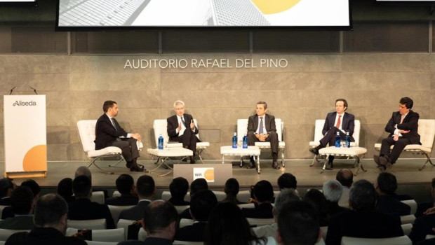 ep mendiluce interviene durante el debate