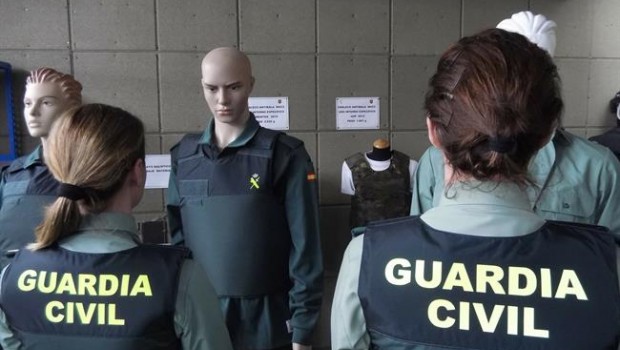 ep mujeresla guardia civillos nuevos chalecos antibalas