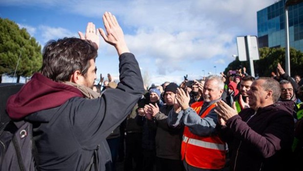 ep rafael mayoral de podemos en apoyolos taxistas
